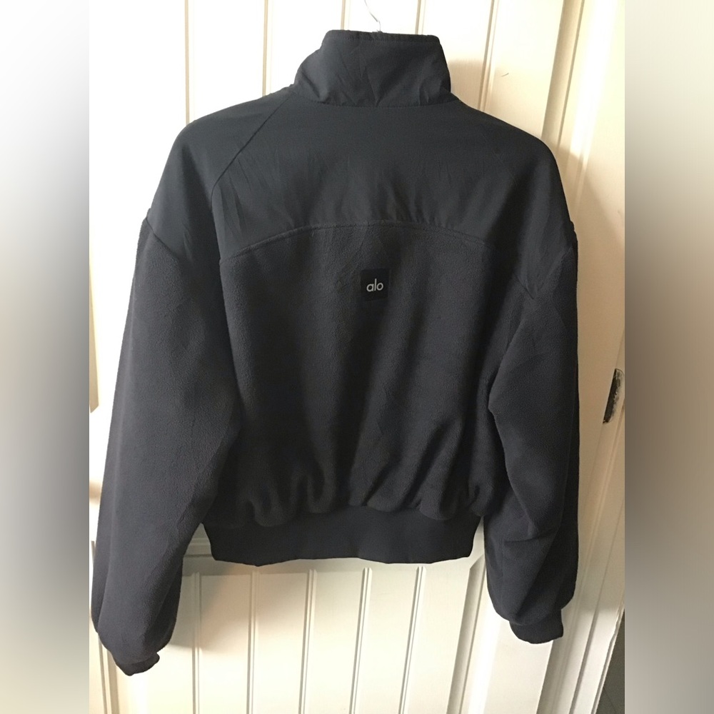 Alo Polar Fleece Cropped Wintry Mix jacket. Size L. Black - Picture 5 of 12